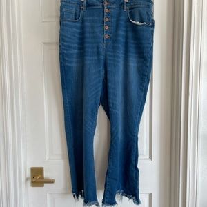 Loft cropped Jean size 18